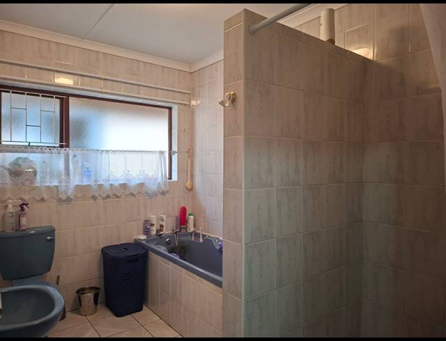 4 BEDROOM HOUSE FOR SALE IN NOORSEKLOOF